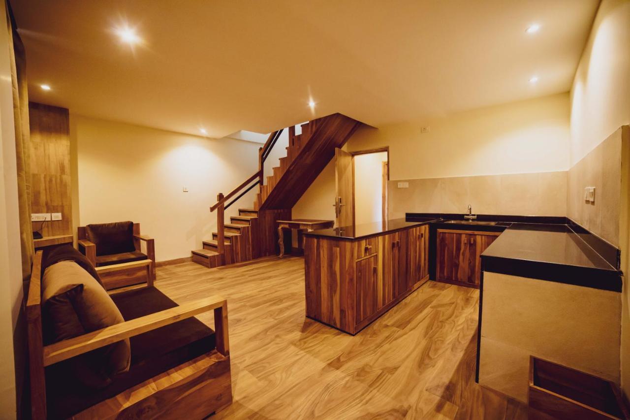 Aabas Pokhara By Barahi Hospitality Hotel Exterior photo