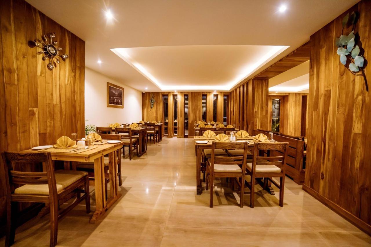 Aabas Pokhara By Barahi Hospitality Hotel Exterior photo