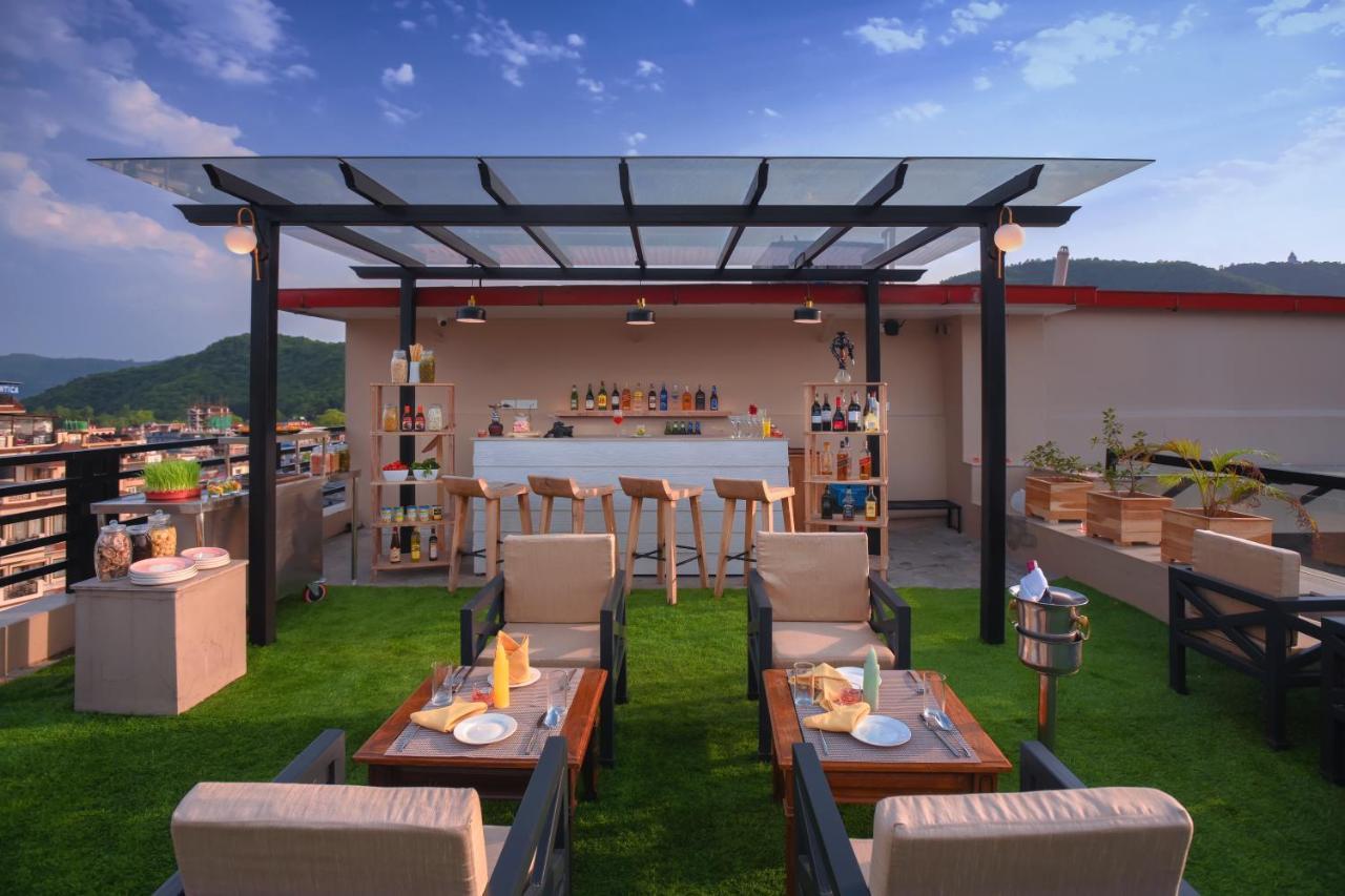 Aabas Pokhara By Barahi Hospitality Hotel Exterior photo